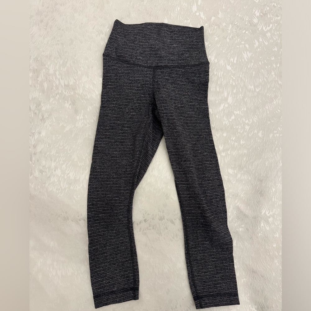 Lululemon leggings, size 2, great condition